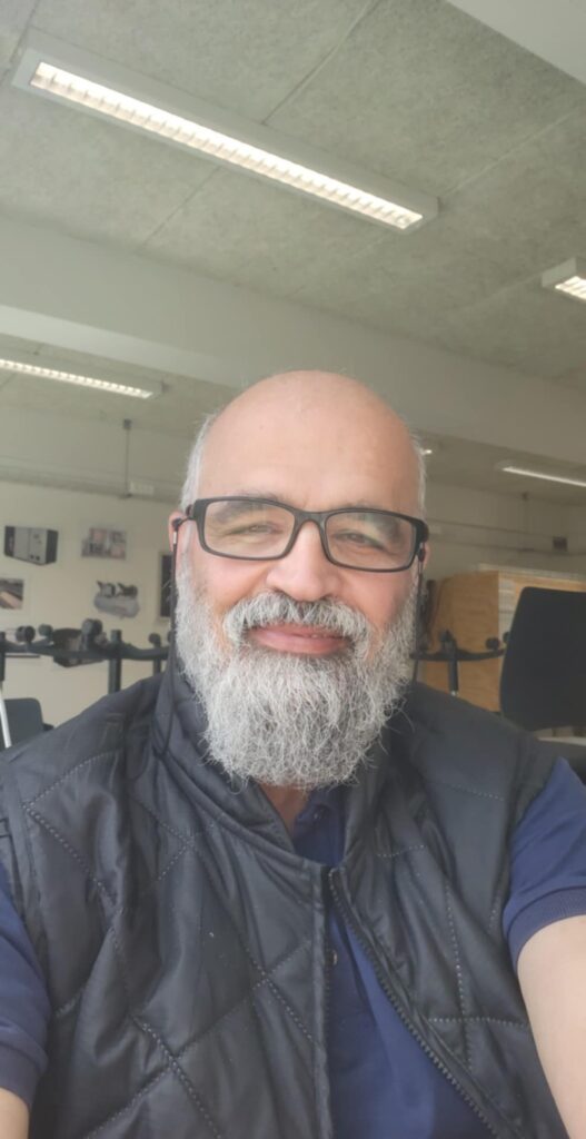افشین ریحانی
